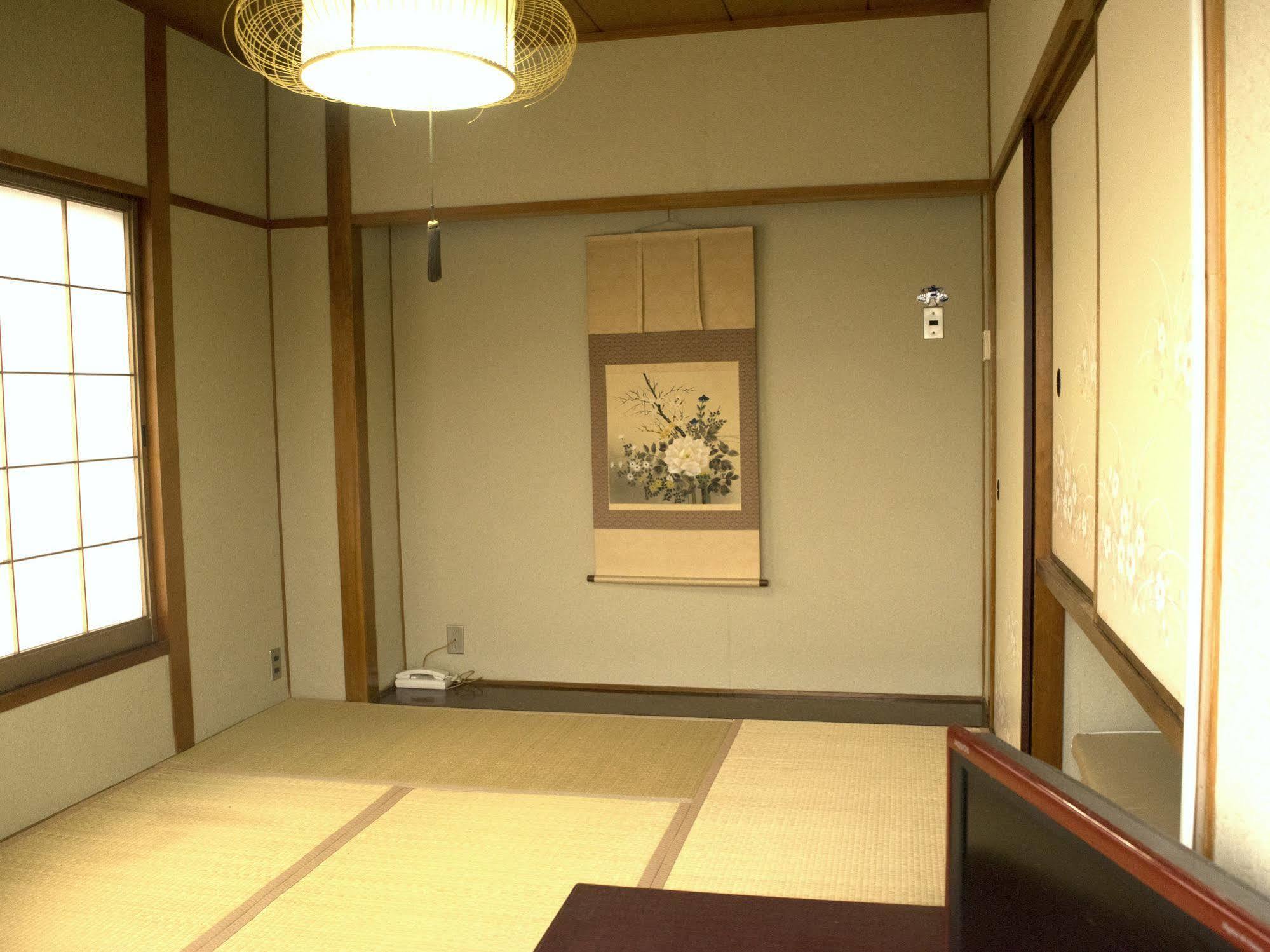 Hotel Yamabe à Tenri Extérieur photo