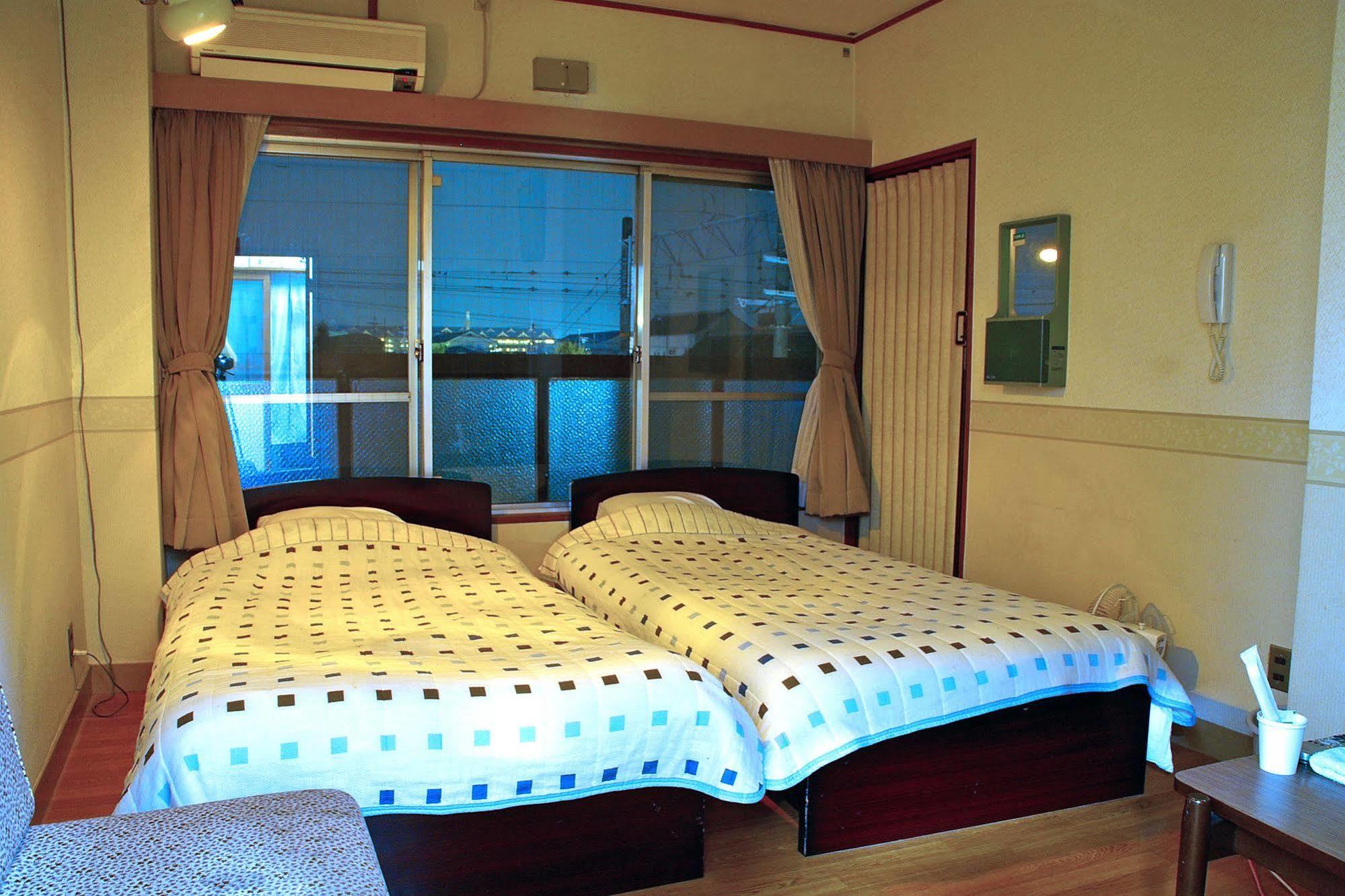 Hotel Yamabe à Tenri Extérieur photo
